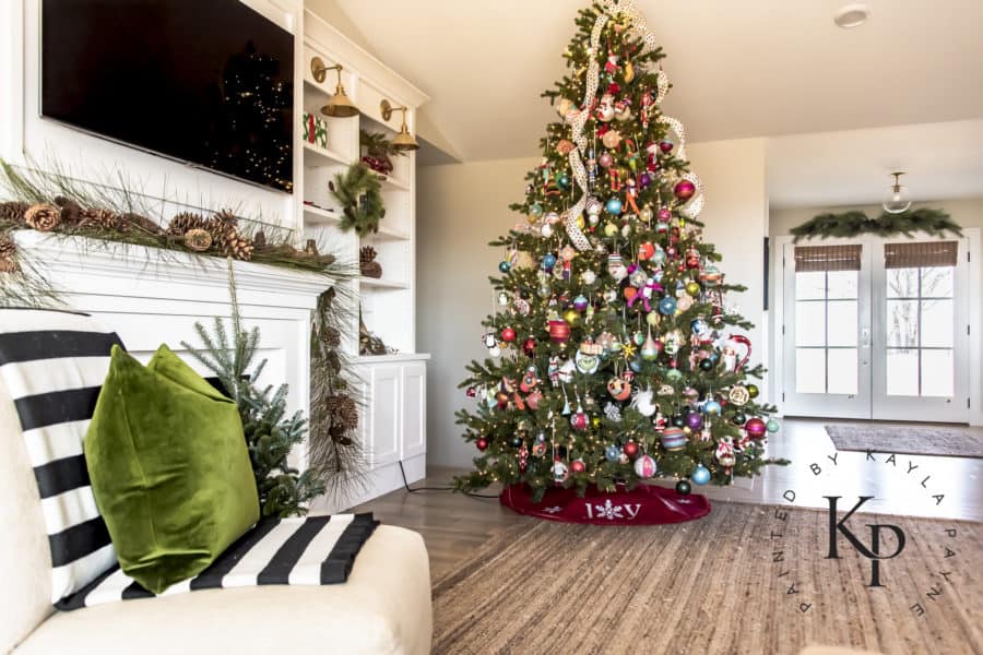 Holiday Home Tour - Living Room & Kitchen - Painted by Kayla Payne